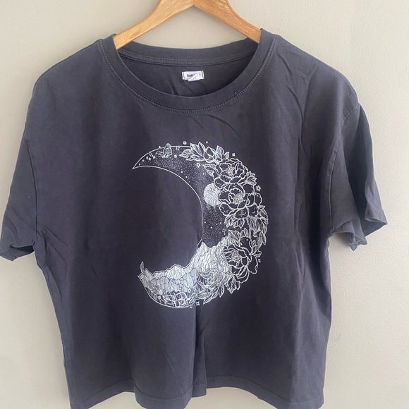 Garage crop top moon tank - Picture 4 of 5